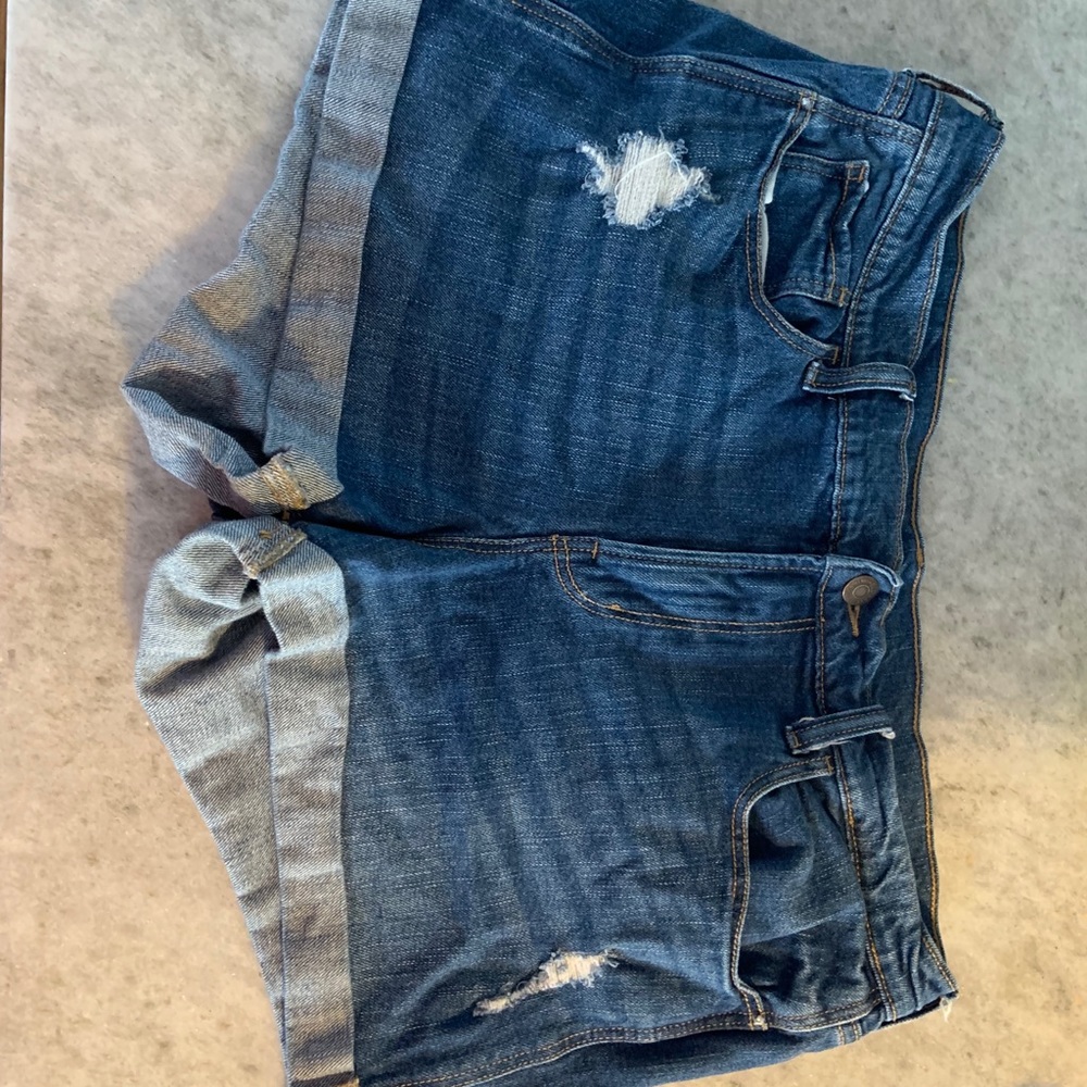 Old Navy Boyfriend Jean Shorts